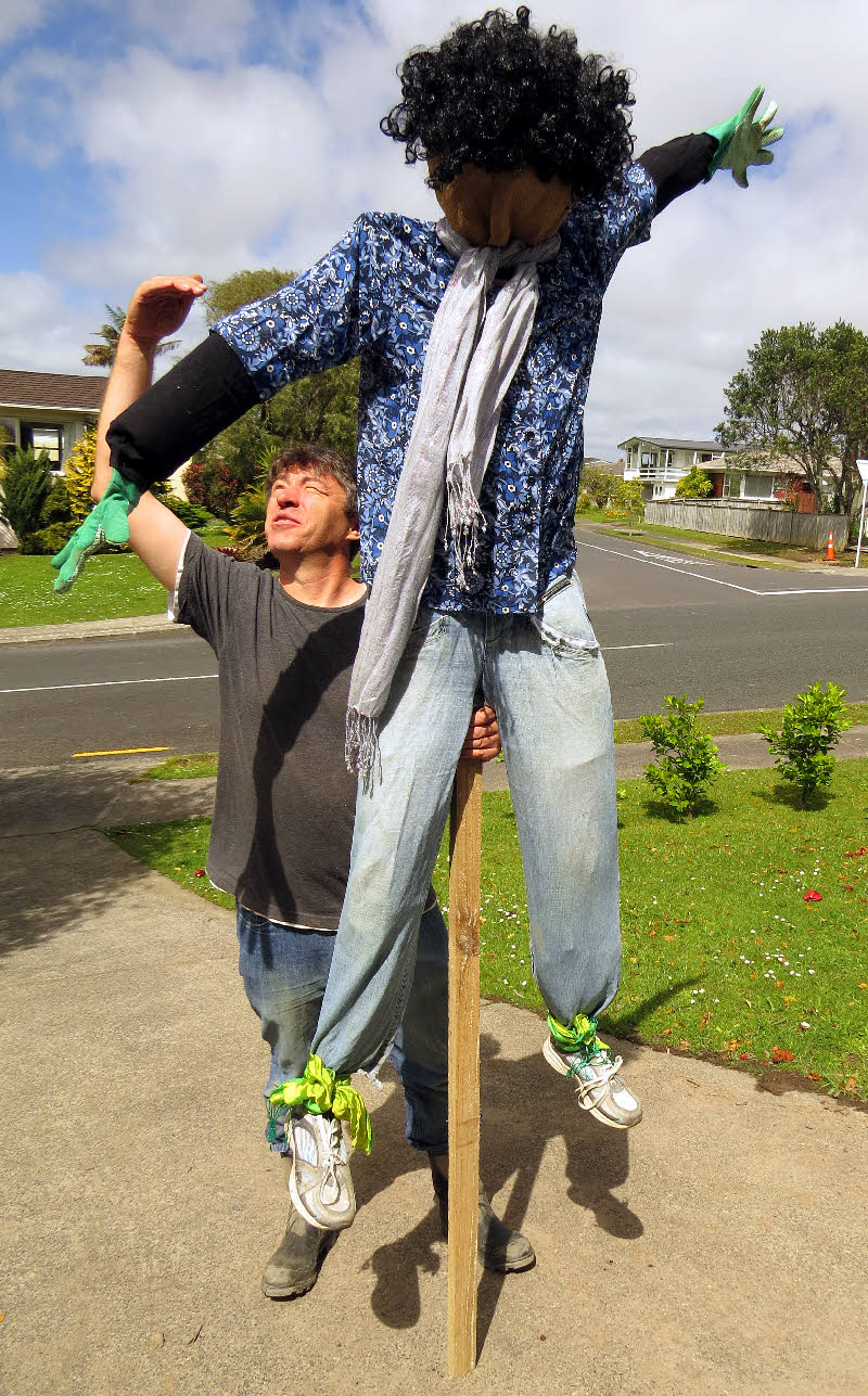 making a scarecrow