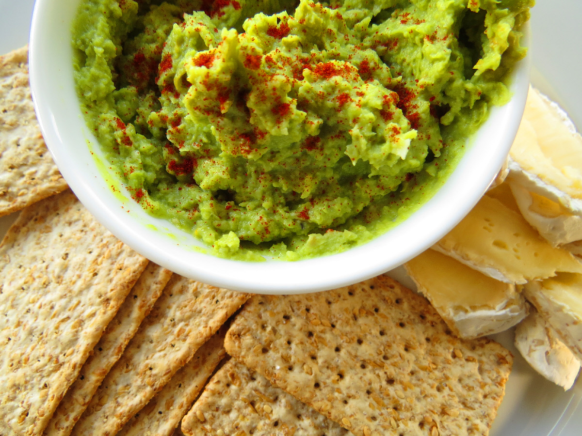 broad bean and pea dip